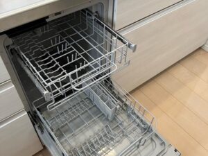 沖縄キッチン取付け隊　フロントオープン食洗機の工事　施工後